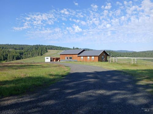 1031 E Rock Creek Rd, Potlatch, ID, 83855-9647 | Card Image