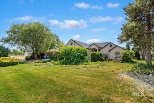 1807 S Linder Rd, Meridian, ID, 83642-6523 | Card Image
