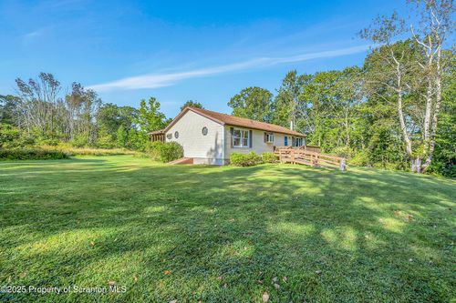 9119 Valley View Dr, Clarks Summit, PA, 18411-9105 | Card Image