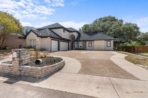 8517 Woodlake Cir, Fort Worth, TX, 76179-3143 | Card Image