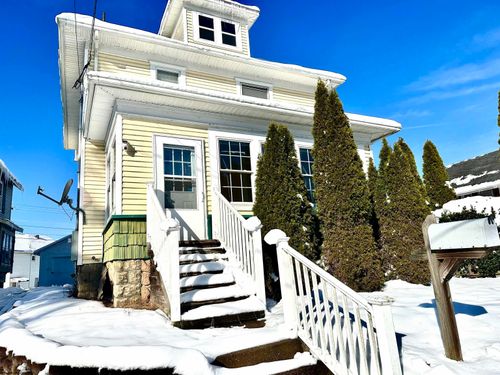 522 Kuhl Ave, Clarksburg, WV, 26301-3575 | Card Image