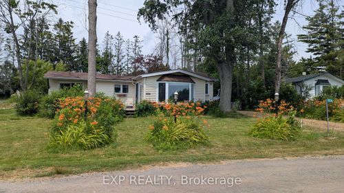 556 N Shore Dr W, Bailieboro, ON, K0L1B0 | Card Image