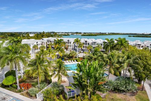77 Seaside North Ct, Key West, FL, 33040-5292 | Card Image