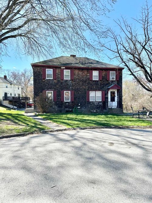 84 Mary Ann Rd, Manchester, NH, 03104-1712 | Card Image