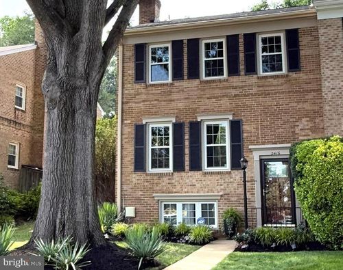 2416 Falls Place Ct, Falls Church, VA, 22043-3009 | Card Image