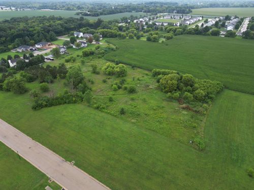 4940 Whiting Road, Poplar Grove, IL, 61065 | Card Image