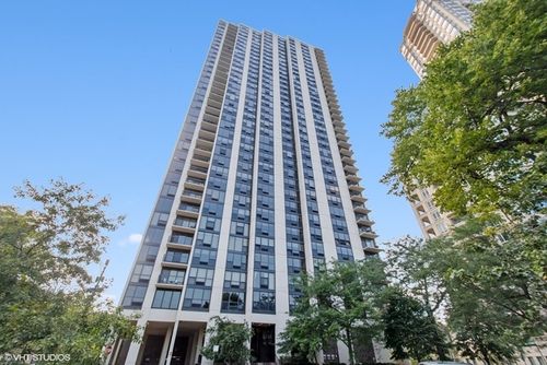 903-2500 N Lakeview Ave, Chicago, IL, 60614-1805 | Card Image