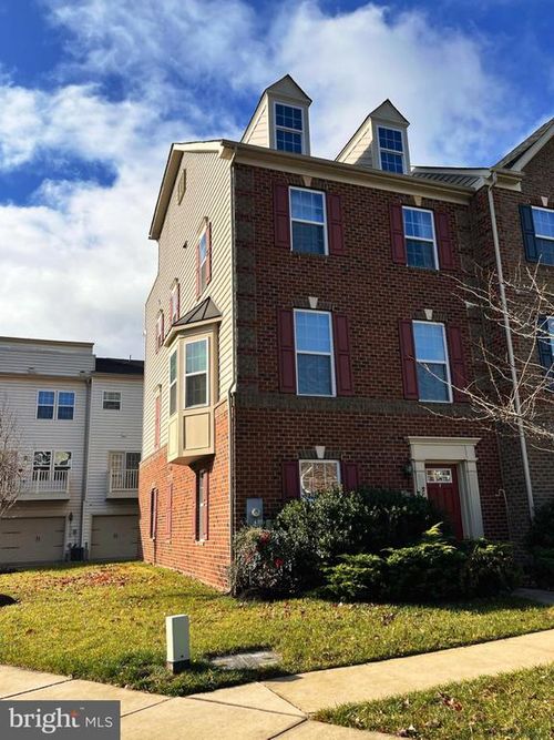 5428 Stream Bank Ln, GREENBELT, MD, 20770-4097 | Card Image