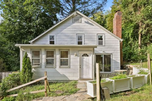 1489 Long Ridge Rd, Stamford, CT, 06903-3907 | Card Image