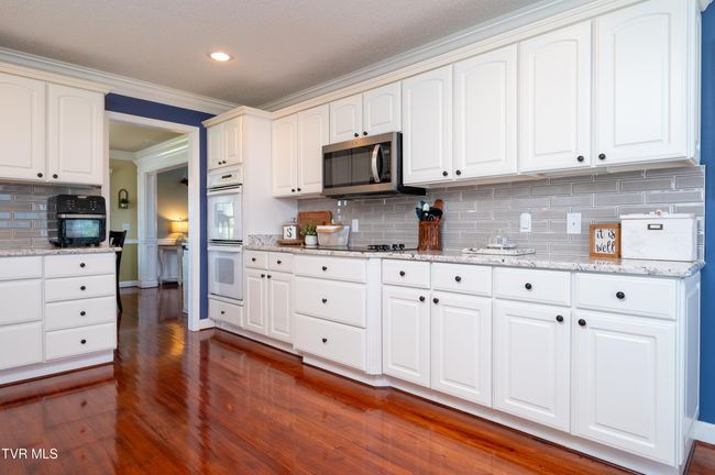 136 Landon Dr, House other with 3 bedrooms, 3 bathrooms and null parking in Mount Carmel TN | Image 16