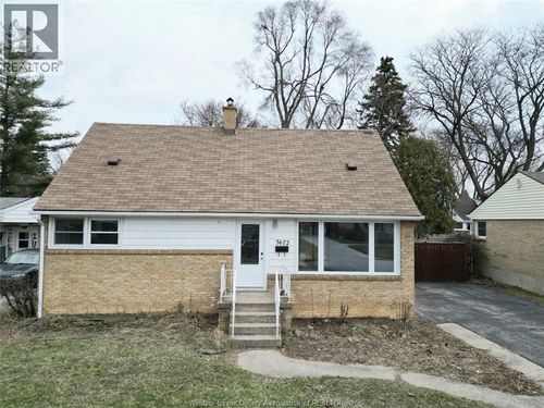 3672 Morris Dr, Windsor, ON, N9E2K7 | Card Image