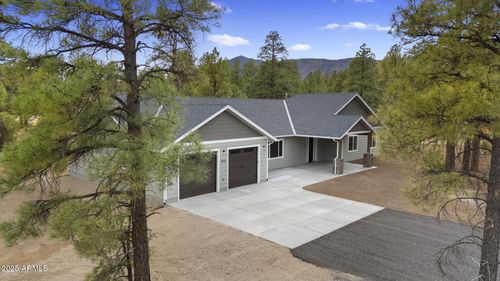 5940 Glenwood Trl, Flagstaff, AZ, 86004 | Card Image