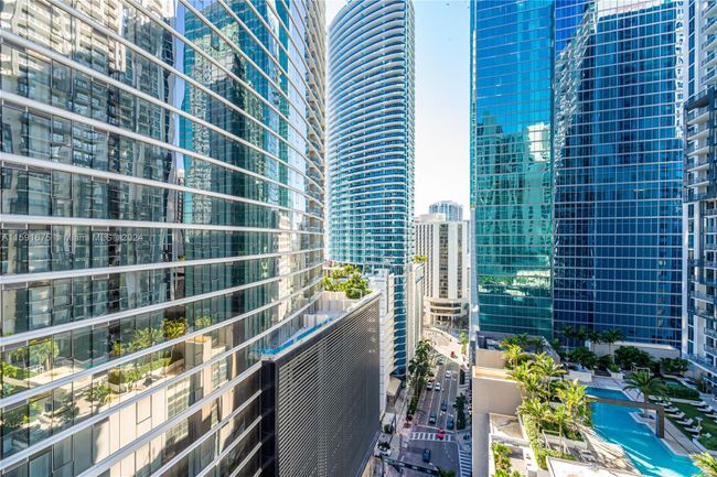 T-1802 - 300 S Biscayne Blvd, Condo with 2 bedrooms, 2 bathrooms and null parking in Miami FL | Image 23