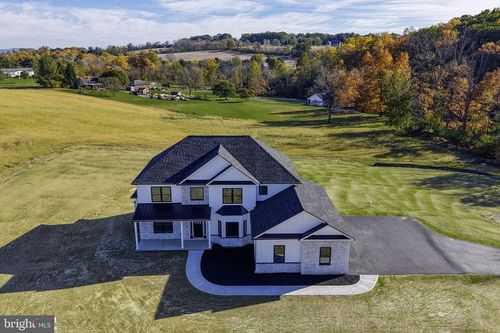 2805 Whitetail Deer Drive, Bath, PA, 18014 | Card Image