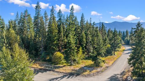 1000 R R Heights Dr, Roslyn, WA, 98941-5905 | Card Image