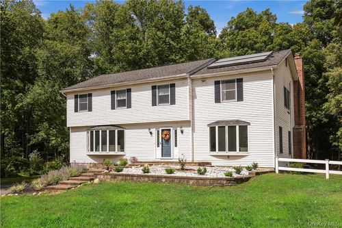 2 Hachaliah Brown Dr, Somers, NY, 10589-2900 | Card Image