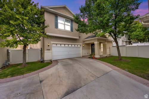 7724 S New Snowbell Ln, West Jordan, UT, 84081-4207 | Card Image