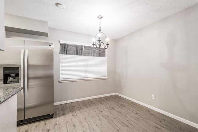 512 Lyndale Dr, House other with 3 bedrooms, 2 bathrooms and 2 parking in Highlands TX | Image 11