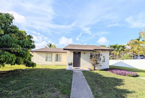 15945 Sw 304th St, Homestead, FL, 33033-3429 | Card Image