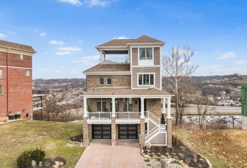 101 Watch Hill Ln, Newport, KY, 41071-2444 | Card Image