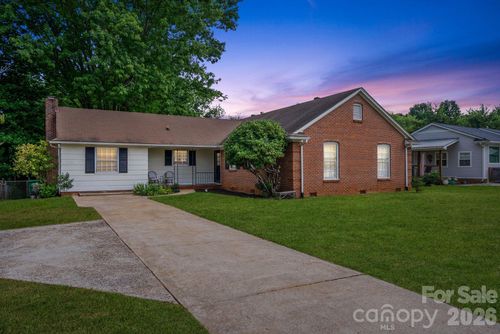 115 Bent Creek Ranch Rd, Asheville, NC, 28806-9521 | Card Image