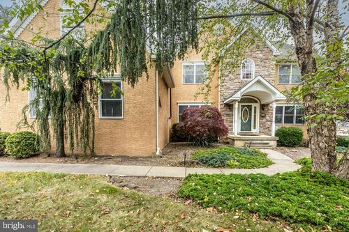 981 Horsham Rd, Montgomeryville, PA, 18936-9610 | Card Image