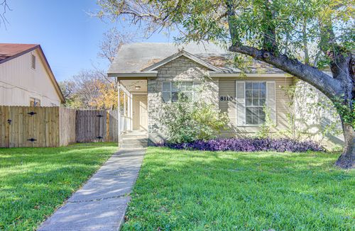 b-8110 W Gate Blvd, Austin, TX, 78745-7540 | Card Image