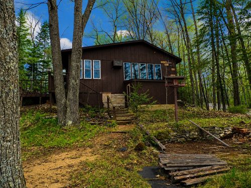 3944 Vets Memorial Dr, Rhinelander, WI, 54501-8140 | Card Image