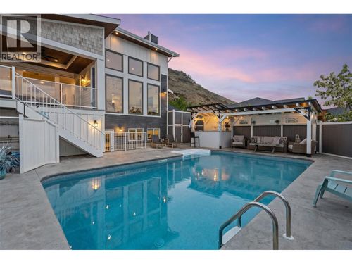 647 Mount Ida Dr, Coldstream, BC, V1B3Y6 | Card Image