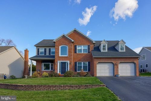 975 Martin Ave, EPHRATA, PA, 17522-1346 | Card Image