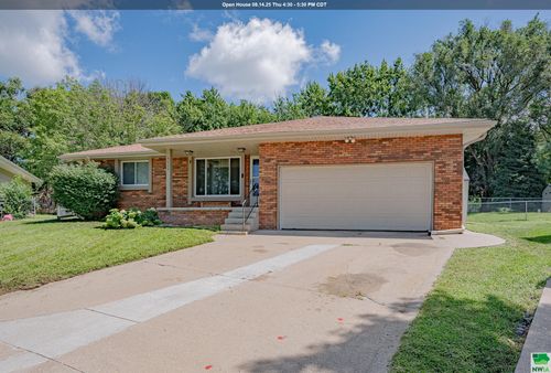 4624 Cherrywood Ln, Sioux City, IA, 51106-3612 | Card Image