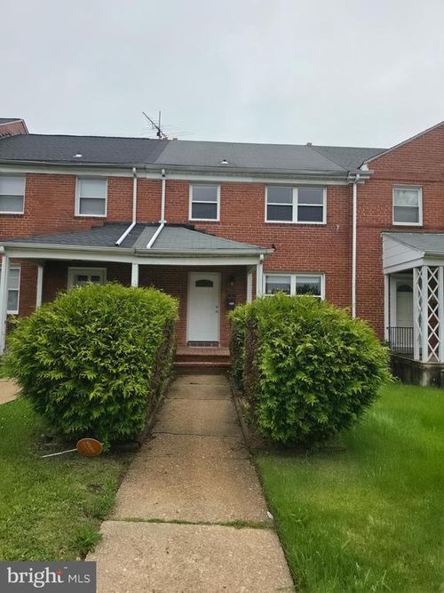 2028 Hillenwood Rd, BALTIMORE, MD, 21239-3621 | Card Image