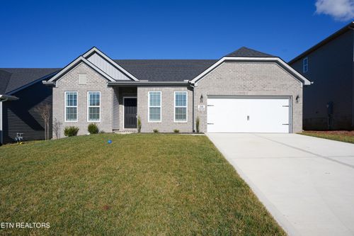216 Clover Meadow Lane, Maryville, TN, 37801 | Card Image