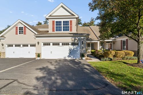 18-18 Watkins Dr, Sandy Hook, CT, 06482-1367 | Card Image