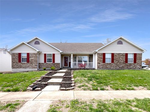 1 Pine Forest Ct, Dardenne Prairie, MO, 63368-6765 | Card Image