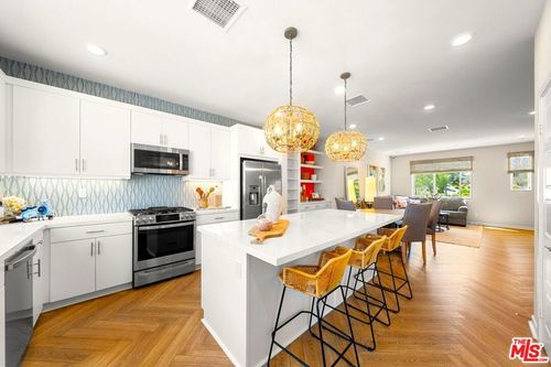 27056 Tanager Ln, Valencia, CA, 91381-2178 | Card Image