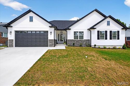 5057 Peyton Place Ct, Saint Louis, MO, 63128-2901 | Card Image