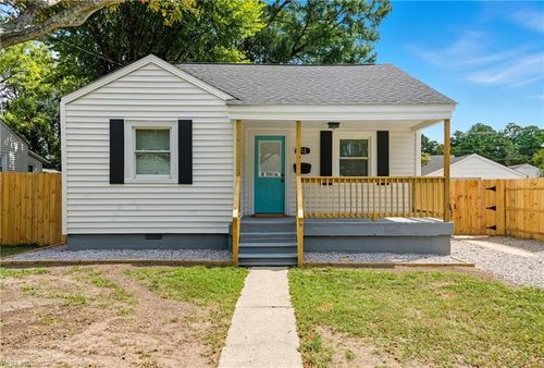 12 Tyron Pl, Portsmouth, VA, 23702-3138 | Card Image