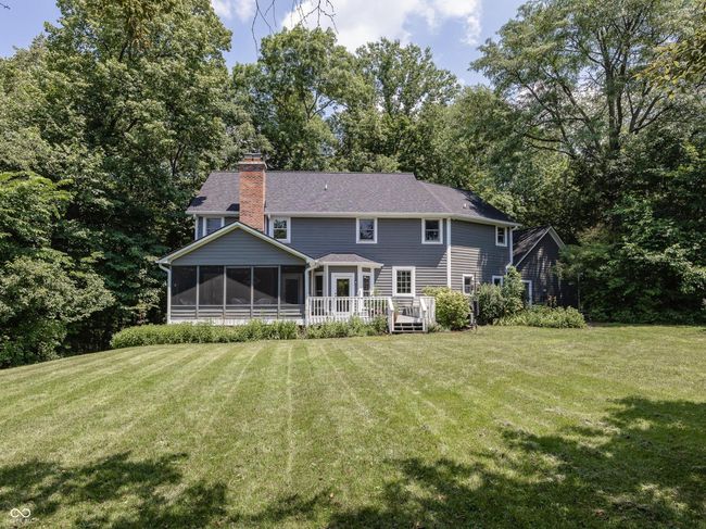Rear Elevation and Flat Backyard | Image 42