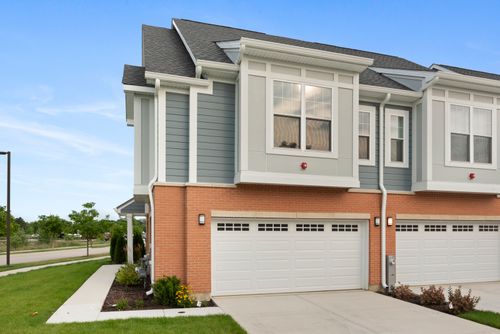 28297 Torch Pkwy, Warrenville, IL, 60555-4061 | Card Image