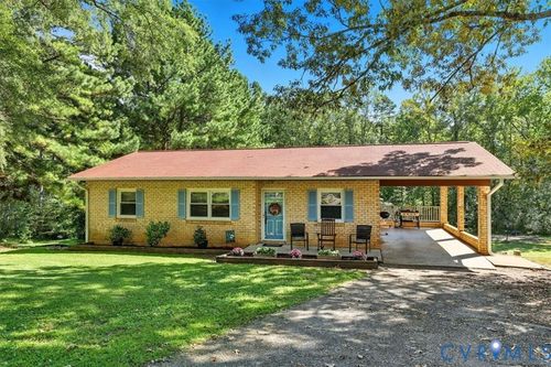 237 Craddock St, Boydton, VA, 23917-2830 | Card Image