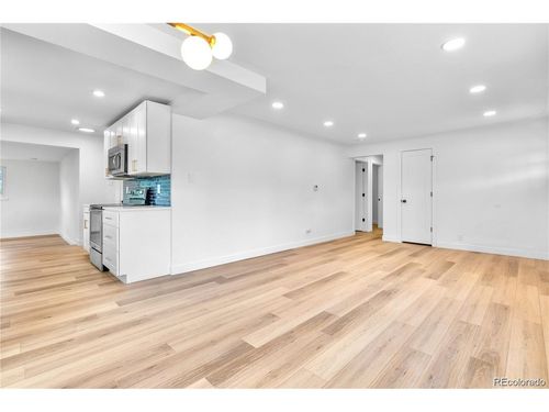 6500 W 32nd Ave, Wheat Ridge, CO, 80033-6457 | Card Image