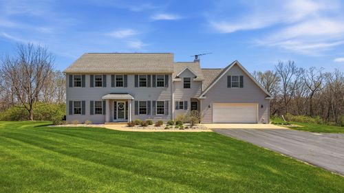 1967 E Cross Rd, Galena, IL, 61036-9085 | Card Image