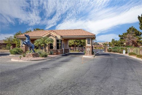 5678 Sunningdale Ct, Las Vegas, NV, 89122-4744 | Card Image