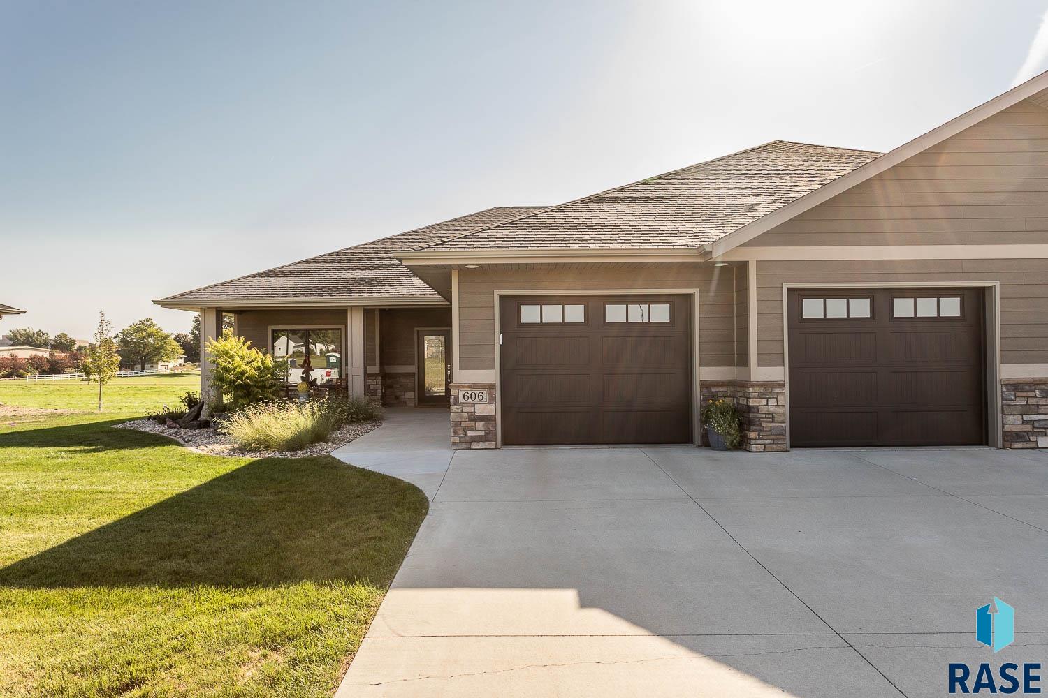 Uithoven Ave, Luverne, MN 56156