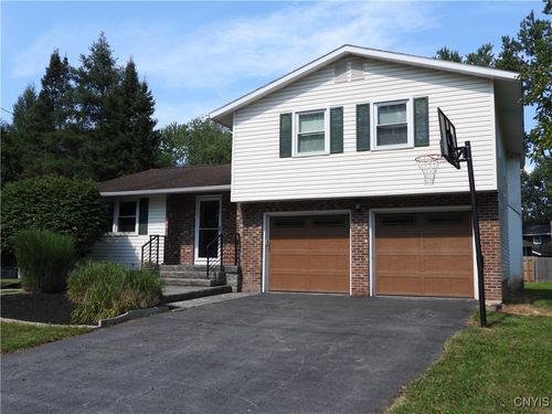 7972 Orion Path, Liverpool, NY, 13090-1912 | Card Image