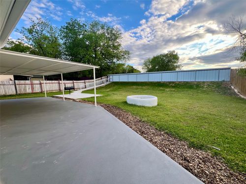 8007 Colony Loop Dr, Austin, TX, 78724-3803 | Card Image