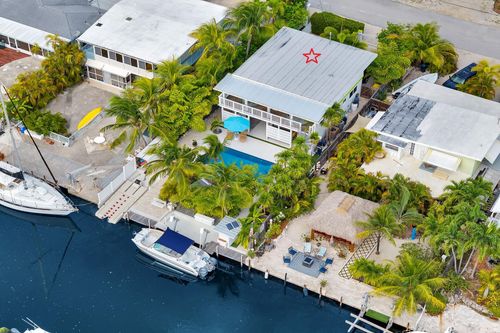 139 Gardenia St, Tavernier, FL, 33070-2209 | Card Image