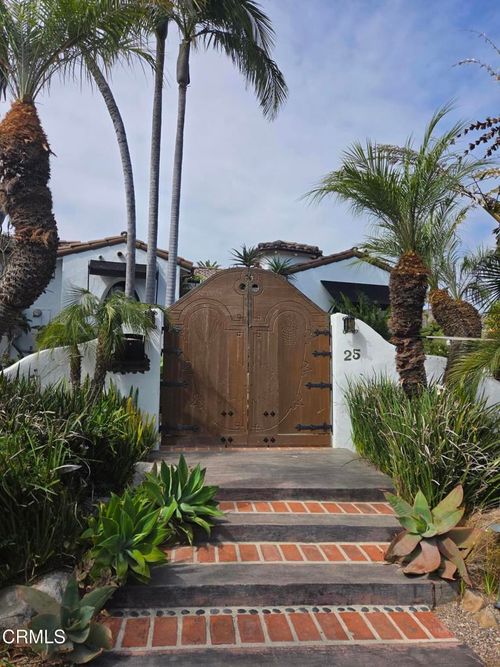 25 Encinal Pl, Ventura, CA, 93001-3315 | Card Image