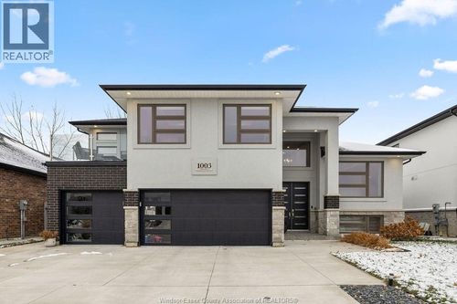 1003 Chateau Ave, Windsor, ON, N8P0E6 | Card Image